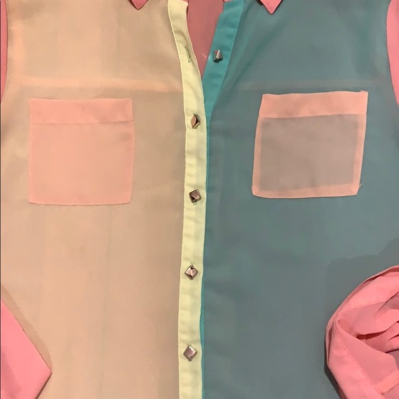 🎉HP🎉 Edge sheer colorblock shirt - Picture 4 of 5